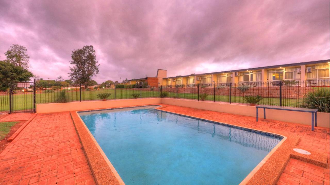 Atherton Motel Εξωτερικό φωτογραφία